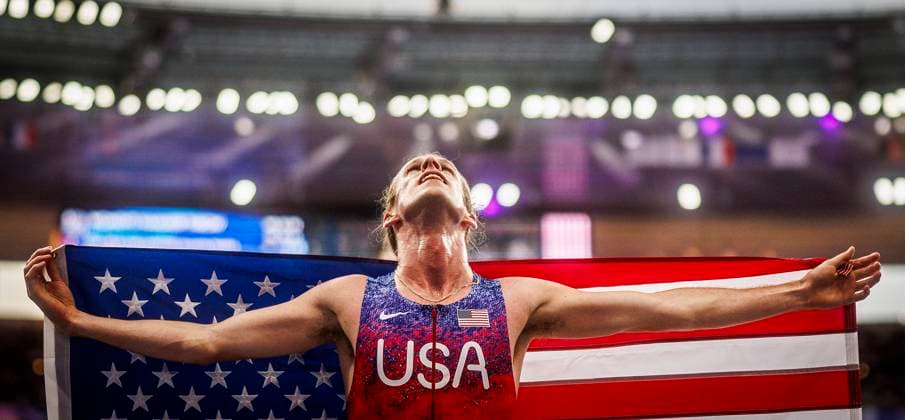 Bilder des Jahres 2024, Sport 08 August Sport Themen der Woche KW32 Sport Bilder des Tages Olympische Spiele (Leichtathletik); Paris, 06.08.2024 HOCKER Cole (United States of America) gewinnt überraschend die 1500m und damit Gold; Olympische Spiele (Leichtathletik) am 06.08.2024 im Stade de France in Paris (Frankreich). Copyright: xBEAUTIFULxSPORTS AxelxKohringx