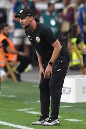 Trainer Sebastian Hoeness ( VFB Stuttgart ). GER, Bayer 04 Leverkusen vs VFB Stuttgart, Fussball, DFL Supercup Finale, Spielzeit 2024 2025, 17.08.2024 DFL REGULATIONS PROHIBIT ANY USE OF PHOTOGRAPHS AS IMAGE SEQUENCES AND OR QUASI-VIDEO GER, Bayer 04 Leverkusen vs VFB Stuttgart, Fussball, DFL Supercup Finale, Spielzeit 2024 2025, 17.08.2024 Leverkusen Copyright: xEibner-Pressefoto ThomasxThienelx EP_TTL