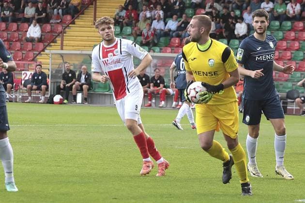 Fußball-Regionalliga Spiel zwischen Rot-Weiß Oberhausen und dem FC Gütersloh im Stadion Niederrhein in Oberhausen ** NUR FÜR REDAKTIONELLE ZWECKE ** EDITORIAL USE ONLY **<p>Timur Mehmet Kesim (9) von RWO beim Fußball-Regionalliga Spiel zwischen Rot-Weiß Oberhausen (weisses Trikot) und dem FC Gütersloh (blaues Trikot) am Freitag den 22. August 2024 im Stadion Niederrhein in Oberhausen Foto : Frank Oppitz FUNKE Foto Services< p> Deutschland NRW Oberhausen Copyright: FrankxOppitz
