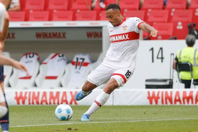 31.08.2024, Deutschland, Stuttgart, Fußball Bundesliga, Saison 2024 2025, VfB Stuttgart vs. 1. FSV Mainz, Atakan Karazor (VfB) Gemäß den Vorgaben der DFL Deutsche Fußball Liga ist es untersagt, in dem Stadion und oder vom Spiel angefertigte Fotoaufnahmen in Form von Sequenzbildern und oder videoähnlichen Fotostrecken zu verwerten bzw. verwerten zu lassen.