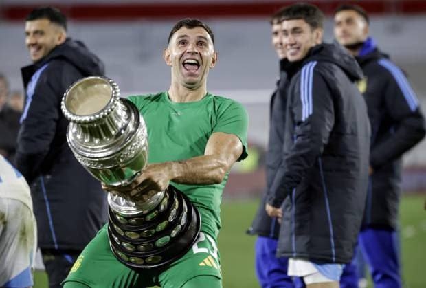 Bilder des Jahres 2024, Sport 09 September Sport Themen der Woche KW36 Sport Bilder des Tages Emiliano Dibu Martinez Argentina vs Chile. Eliminatorias Copa del Mundo 2026. Fotobaires 5 9 2024 Copyright: xxNicolasxAboafx