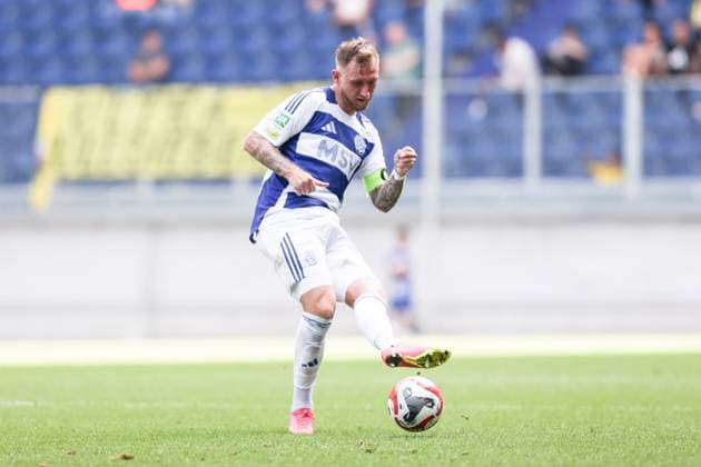Fussball, FVN Niederrheinpokal Saison 2024 2025 2. Runde MSV Duisburg - Sportfreunde Hamborn 07 07.09.2024, schauinsland-reisen-arena Alexander Hahn (MSV Duisburg, 42) Duisburg schauinsland-reisen-arena Nordrhein-Westfahlen Deutschland
