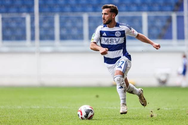Fussball, FVN Niederrheinpokal Saison 2024 2025 2. Runde MSV Duisburg - Sportfreunde Hamborn 07 07.09.2024, schauinsland-reisen-arena Can Coskun (MSV Duisburg, 27) Duisburg schauinsland-reisen-arena Nordrhein-Westfahlen Deutschland