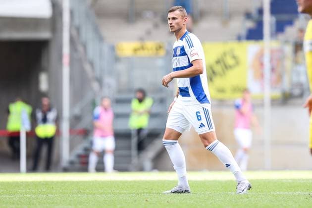 Fussball, FVN Niederrheinpokal Saison 2024 2025 2. Runde MSV Duisburg - Sportfreunde Hamborn 07 07.09.2024, schauinsland-reisen-arena Franko Uzelac (MSV Duisburg, 6) Duisburg schauinsland-reisen-arena Nordrhein-Westfahlen Deutschland