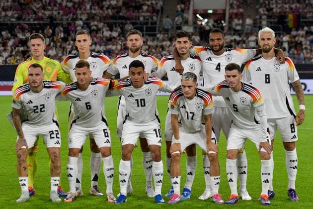 Mannschaftsfoto Deutschland v.o.l. Marc-Andre ter Stegen (Deutschland 1) Nico Schlotterbeck (Deutschland 15) Niclas Füllkrug Fuellkrug (Deutschland 9) Kai Havertz (Deutschland 7) Jonathan Tah (Deutschland 4) Robert Andrich (Deutschland 8) v.u.l. David Raum (Deutschland 22) Joshua Kimmich (Deutschland 6) Jamal Musiala (Deutschland 10) Florian Wirtz (Deutschland 17) Pascal Groß (Deutschland 5) 07.09.2024 Fussball UEFA Nations League Deutschland vs Ungarn, Merkur Spiel-Arena, Duesseldorf, NRW Germany