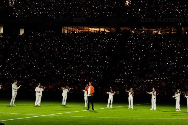 UEFA Nations League 2024 25: Niederlande - Deutschland; 10.09.2024 Musikact zur Eröffnung des Spiels mit Orchester UEFA Nations League 2024 25: Niederlande - Deutschland; Amsterdam, Johan Cruijff ArenA am 10.09.2024 Copyright: xBEAUTIFULxSPORTS Wunderlx
