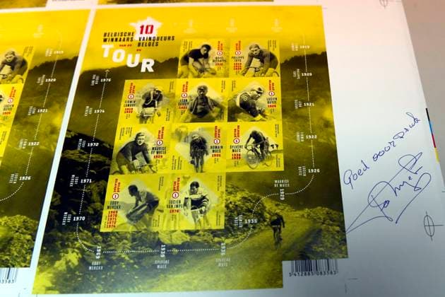 NEW STAMPS BELGIAN TOUR WINNERS Pc Eddy Merckx en Lucien Van Impe onthullen hun eigen postzegel van bpost met Eddy Merckx, Lucien Van Impe en CEO Koen Van Gerven - Cp Eddy Merckx et Lucien Van Impe dévoilent leur propre timbre-poste de bpost avec Eddy Merckx, Lucien Van Impe et le CEO Koen Van Gerven 07 06 2017 pict. TG Photo News MECHELEN Belgium  Copyright: xTgx 10647614-006