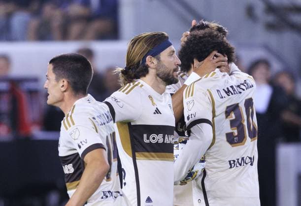 September 18, 2024, Los Angeles, California, USA: David Martinez 30 of the Los Angeles Football Club celebrates his goal during their regular season MLS, Fussball Herren, USA game against the Austin FC on Wednesday September 18, 2024 at the BMO Stadium in Los Angeles, California. LAFC ties with Austin, 1-1. ARIANA RUIZ PI Los Angeles U.S - ZUMAp124 20240918_zaa_p124_030 Copyright: xArianaxRuizx