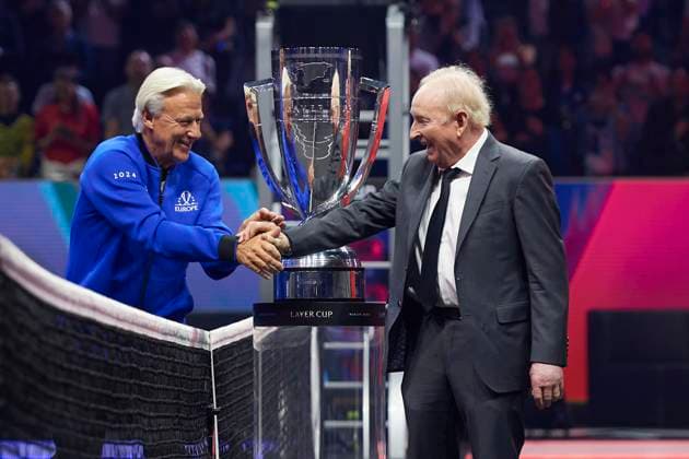 Laver Cup 2024 Berlin - Day 1 BERLIN, GERMANY - SEPTEMBER 20: Bjorn Borg, Captain of Team Europe, shakes hands with Rod Laver as both team s are introduced to the crowd during day one of Laver Cup at Uber Arena on September 20, 2024 in Berlin, Germany. (Photo by Francisco Macia Photo Players Images Magara Press) Berlin Uber Arena Germany Copyright: xFranciscoxMaciax
