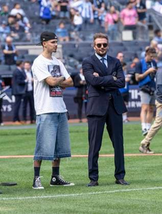 September 21, 2024, New York, New York, United States: Romeo Beckham and David Beckham attends regular MLS, Fussball Herren, USA season match between NYCFC and Inter Miami CF at Yankee stadium in New York on September 21, 2024. Game ended in draw 1 - 1 New York United States - ZUMAr339 20240921_znp_r339_010 Copyright: xLevxRadinx