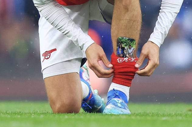 Bilder des Jahres 2024, Sport 09 September Sport Themen der Woche KW38 The shin pad of Kai Havertz of Arsenal Manchester City v Arsenal, Premier League, Football, Etihad Stadium, Manchester, UK, 22 Sep 2024 EDITORIAL USE ONLY No use with unauthorised audio, video, data, fixture lists, club league logos or live services. Online in-match use limited to 120 images, no video emulation. No use in betting, games or single club league player publications. Copyright: xMattxWest Shutterstockx 14730480ae
