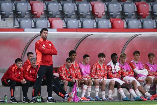 FUSSBALL Fussball UEFA Youth League 2024 2025 Vorrunde 1. Spieltag FC Bayern Muenchen - Dinamo Zagreb 17.09.2024 Trainer Peter Gaydarov (FC Bayern Muenchen)