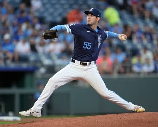 MLB, Baseball Herren, USA 2024; Twins vs Royals AUG 23 SEP 6, 2024: Kansas City Royals pitcher Cole Ragans (55) delivers a pitch in the first inning at Kauffman Stadium Kansas City, Missouri. Jon Robichaud CSM. (Credit Image: Â Jon Robichaud Cal Media) Kansas City Missouri United States EDITORIAL USE ONLY Copyright: xx ZUMA-20240906_zma_c04_037.jpg JonxRobichaudx csmphotothree290539