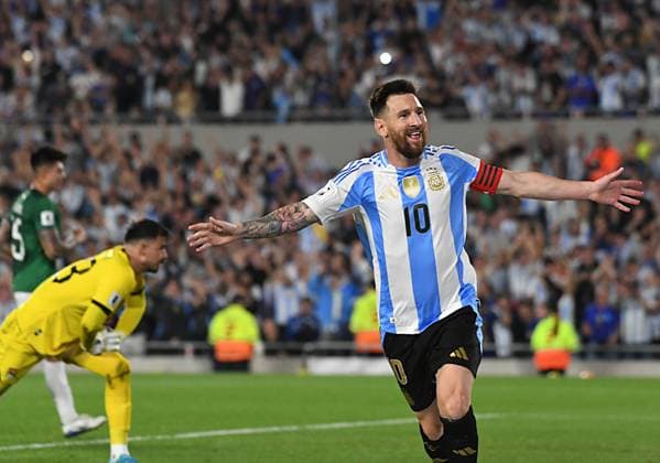 Bilder des Jahres 2024, Sport 10 Oktober Sport Themen der Woche KW42 Sport Bilder des Tages Fußball, WM Quali, Argentinien - Bolivien Lionel Messi. Argentina vs Bolivia. Eliminatoria Sudamericana Copa del Mundo 2026. 15 10 2024. Fotobaires
