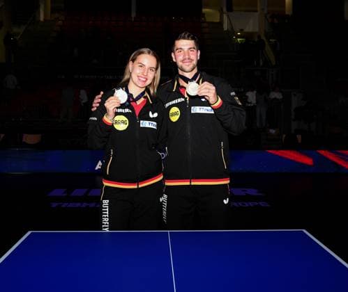 Bilder des Jahres 2024, Sport 10 Oktober Sport Themen der Woche KW42 Sport Bilder des Tages FRANZISKA_Patrick-KAUFMANN_Annett-GER-EC_Linz-2024-10-18-0929.JPG European Table tennis, Tischtennis Championships at TipsArena Linz, Austria, 18 October 2024: Mixed Doubles Victory Ceremony Linz TipsArena, Ziegeleistraße 76, 4020 Linz Upper Austria Austria