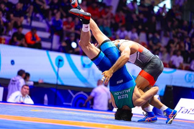 Bilder des Jahres 2024, Sport 10 Oktober Sport Themen der Woche KW43 Sport Bilder des Tages U23 Wrestling World Championships 65kg FS - Ibragim Sharaputtinovich Ibragimov (AIN) df. Umidjon Jalolov (UZB)