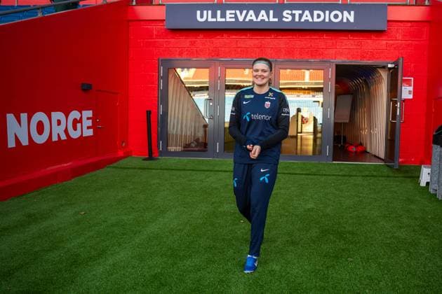 241028 Signe Gaupset of the Norwegian women s national football team ahead of a training session on October 28, 2024 in Oslo. Photo: Vegard Grott BILDBYRAN kod VG VG0682 bbeng fotboll football soccer fotball norge norway women dam UEFA EURO, EM, Europameisterschaft,Fussball Qualifier, EM, Europameisterschaft em-kvalifisering kvinner em-kvalik em-kval träning practice training trening Copyright: VEGARDxGRoTT BB241028VG019