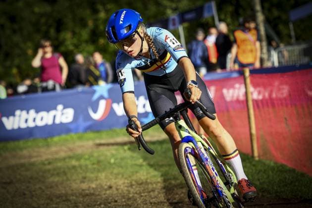 Belgian Fleur Moors pictured in action during the U23 Women race at the European Championships cyclocross cycling in Pontevedra, Spain, Sunday 03 November 2024. DAVIDxPINTENS  x104425862x