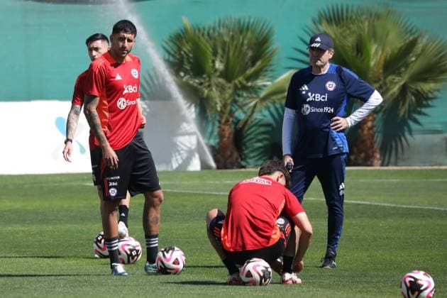 Futbol, Entrenamiento seleccion chilena. Entrenamiento de la seleccion chilena realizado en el Complejo Deportivo Juan Pinto Duran. Santiago, Chile. 11 11 2024 Javier Salvo Photosport Football, Trainning session team Chile. Chilean national team, Nationalteam training held at the Complejo Deportivo Juan Pinto Duran. Santiago, Chile. 11 11 2024 Javier Salvo Photosport Entrenamiento seleccion chilena 11 11 2024