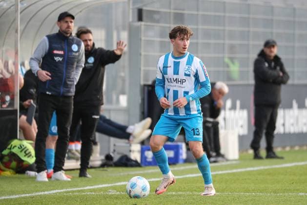 24.11.2024, xusrbx, Fussball Regionalliga Suedwest, Eintracht Frankfurt U21, U 21 - Stuttgarter Kickers emspor, Nevio Schembri (Stuttgarter Kickers, 13), Einzelbild, Freisteller, (DFL DFB REGULATIONS PROHIBIT ANY USE OF PHOTOGRAPHS as IMAGE SEQUENCES and or QUASI-VIDEO) Dreieich