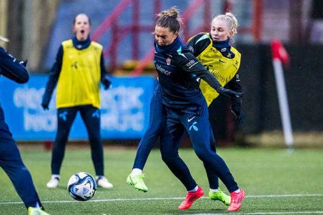 241128 Vilde Boe Risa of the Norwegian women s national football team during a training session on November 28, 2024 in Larne. Photo: Marius Simensen BILDBYRAN COP 238 bbeng dam football fotball fotboll norge norway practice soccer training trening träning uefa women s EURO Qualifier, EM, Europameisterschaft Copyright: MARIUSxSIMENSEN BB241128BB604