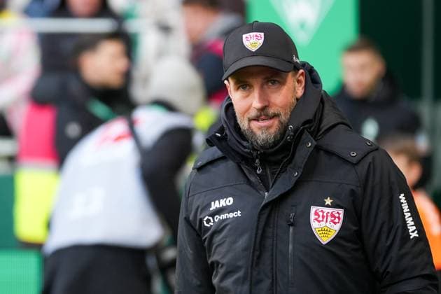 Trainer Sebastian Hoeness (VfB Stuttgart, Trainer), Einzelbild, Einzelfoto, Portrait, Portraet, Freisteller, GER, SV Werder Bremen vs. VfB Stuttgart, Fußball, Bundesliga, Spieltag 12, Saison 2024 2025, 30.11.2024 DFL REGULATIONS PROHIBIT ANY USE OF PHOTOGRAPHS AS IMAGE SEQUENCES AND OR QUASI-VIDEO GER, SV Werder Bremen vs. VfB Stuttgart, Fußball, Bundesliga, Spieltag 12, Saison 2024 2025, 30.11.2024 Bremen Copyright: xEibner-Pressefoto MaxxVincenx EP_MVN