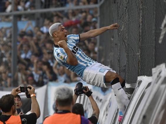 Bilder des Jahres 2024, Sport 12 Dezember Sport Themen der Woche KW 49 Sport Bilder des Tages RECORD DATE NOT STATED RACING VS ESTUDIANTES. Fecha 24 Torneo de la Liga Profesional. Futbol Argentina Primera Division. 4 12 2024