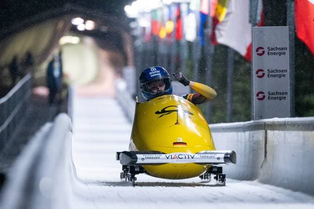 Bilder des Jahres 2024, Sport 12 Dezember Sport Themen der Woche KW 49 Sport Bilder des Tages Laura Nolte (Deutschland) jubelt im Ziel ueber eine gute Fahrt und den folgenden Sieg, GER, IBSF Bob Weltcup Altenberg, Rennen Monobob Frauen, 07.12.2024 GER, IBSF Bob Weltcup Altenberg, Rennen Monobob Frauen, 07.12.2024 Altenberg Copyright: xEibner-Pressefoto Memmlerx EP_MMR