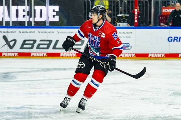 Eishockey Penny-DEL 26. Spieltag Kölner Haie - Löwen Frankfurt am 15.12.2024 in der Lanxess Arena in Köln Louis-Marc Aubry ( Köln ) Gemäß den Vorgaben der DEL Deutsche Eishockey Liga ist die Publikation und Weiterverwertung der Aufnahmen in elektronischen Medien und Endgeräten aller Art während des laufenden Spiels nicht zulässig.