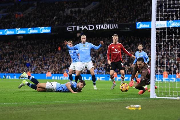 Manchester City v Manchester United, ManU 15 December 2024 - Premier League - Manchester City v Manchester United - Manchester City goalkeeper Ederson makes a save - Photo: Simon Stacpoole Offside. Manchester UK Copyright: xSimonxStacpoolexOffside