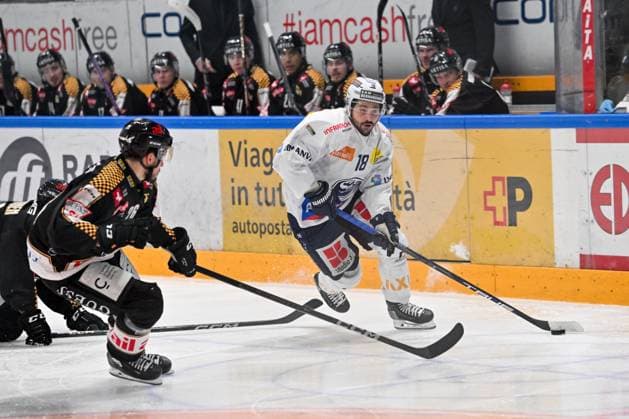 23 12 2024, Porza, Corner Arena, NL: HC Lugano - HC Ambri-Piotta, 18 Inti Pestoni (Ambri) Porza Corner Arena Ticino Switzerland Copyright: xJustPictures.ch AndreaxBrancax