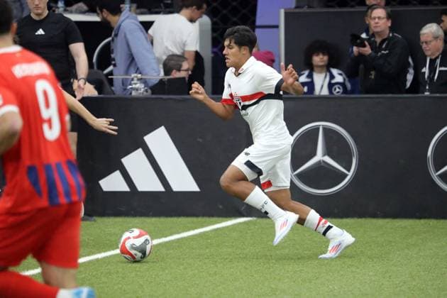11.01.25 Mercedes-Benz JuniorCup 2025 Deutschland, Sindelfingen, 11.01.2025, Fussball, Junioren, Mercedes-Benz JuniorCup 2025: Nicolas Bosshardt (FC Sao Paulo).