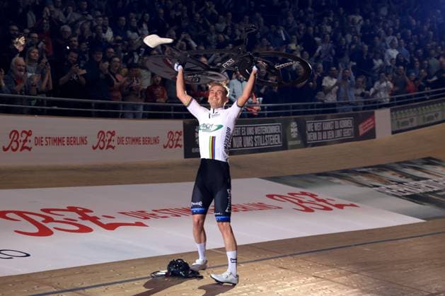 Bilder des Jahres 2025, Sport 02 Februar Sport Themen der Woche KW05 Sport Bilder des Tages DEU, Sixdays-Weekend, 02.02.2025, Velodrom, Berlin, DEU, Sixdays-Weekend, im Bild Theo Reinhardt GER Foto: Juergen Engler nordphoto GmbH