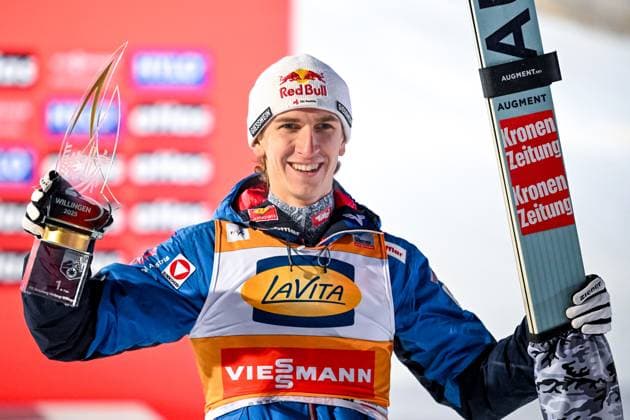 Bilder des Jahres 2025, Sport 02 Februar Sport Themen der Woche KW05 Sport Bilder des Tages Daniel Tschofenig (Oesterreich) freut sich ueber den Sieg, GER, FIS Viessmsann Skisprung Weltcup Willingen, Wettkampf Einzelspringen, Maenner, Saison 2024 2025, 02.02.2025. GER, FIS Viessmsann Skisprung Weltcup Willingen, Wettkampf Einzelspringen, Maenner, Saison 2024 2025, 02.02.2025. Willingen Copyright: xEibner-Pressefoto FlorianxWieganx EP_FWD