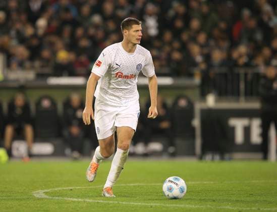 Foto : Patrick ERRAS (Kiel) Fussball 1. Bundesliga , am Fr. 29.11.2024 FC St. Pauli - Holstein Kiel 3 - 1