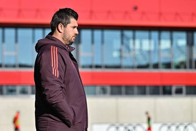 DFB U19-Nachwuchsliga Hauptrunde: FC Bayern München U19 - SV Werder Bremen U19; 08.02.2025 im Bild Peter GAYDAROV Trainer FC Bayern Muenchen U19 Freisteller Einzelfoto AJunioren Bundesliga: FC Bayern Muenchen U19 - SV Werder Bremen U19, FC Bayern Campus am 08.02.2025 Copyright: xBEAUTIFULxSPORTS Goldbergx
