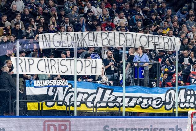 Bilder des Jahres 2025, Sport 02 Februar Sport Themen der Woche KW07 Sport Bilder des Tages GER, EHC Red Bull Muenchen vs. Schwenninger Wild Wings, Eishockey, DEL, 44. Spieltag, Saison 2024 2025, 13.02.2025. GER, EHC Red Bull Muenchen vs. Schwenninger Wild Wings, Eishockey, DEL, 44. Spieltag, Saison 2024 2025, 13.02.2025. Muenchen Copyright: xEibner-Pressefoto HeikexFeinerx EP_HFR
