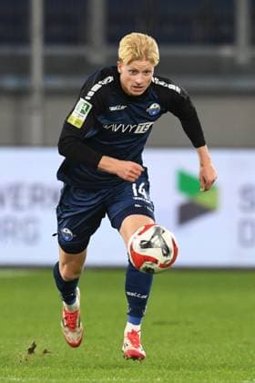 Anton Baeuerle ( SC Paderborn 07 U23 ). GER, MSV Duisburg vs SC Paderborn 07 U23, Fussball, Regionalliga West, 22. Spieltag, Spielzeit 2024 2025, 14.02.2025 DFL DFB REGULATIONS PROHIBIT ANY USE OF PHOTOGRAPHS AS IMAGE SEQUENCES AND OR QUASI-VIDEO GER, MSV Duisburg vs SC Paderborn 07 U23, Fussball, Regionalliga West, 22. Spieltag, Spielzeit 2024 2025, 14.02.2025 Duisburg Copyright: xEibner-Pressefoto ThomasxThienelx EP_TTL