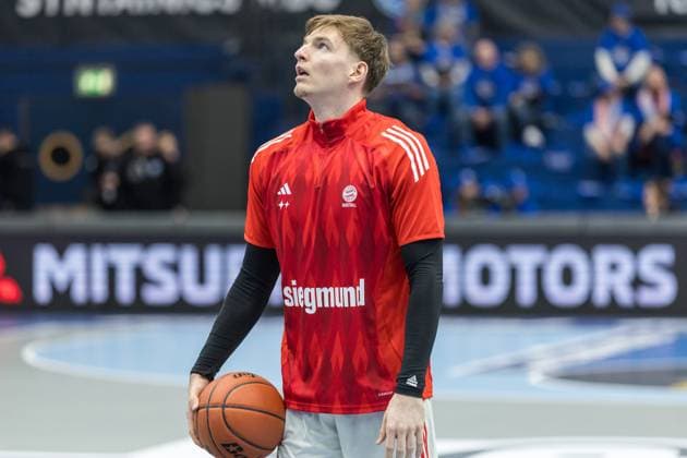easyCredit Basketball Bundesliga, BBL, VIMODROM TOP FOUR 2025, Herren. 14.02.2025, FC Bayern München Basketball - Syntainics MBC, Halbfinale 1. Justus Hollatz (FC Bayern München Basketball, No 21) Copyright. Alexander Trienitz.