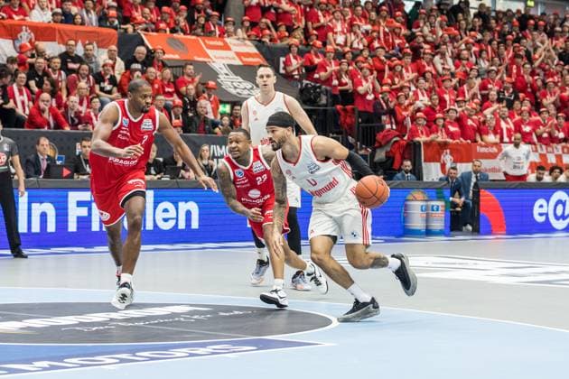 easyCredit Basketball Bundesliga, BBL, VIMODROM TOP FOUR 2025, Herren. 14.02.2025, FC Bayern München Basketball - Syntainics MBC, Halbfinale 1. Nick Weiler-Babb (FC Bayern München Basketball, No 0) Copyright. Alexander Trienitz.