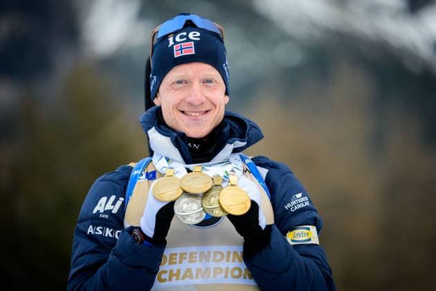 Bilder des Jahres 2025, Sport 02 Februar Sport Themen der Woche KW08 Sport Bilder des Tages 250223 Johannes Thingnes Bo of Norway celebrates with his medals after men s 15 km mass start during the IBU Biathlon World Championships on February 23, 2025 in Lenzerheide. Photo: Petter Arvidson BILDBYRAN kod PA PA0990 bbeng skidskytte biathlon skiskyting skidskytte-vm vm ibu world championships biathlon world championships masstart mass start jubel norge norway Copyright: PETTERxARVIDSON BB250223PA286