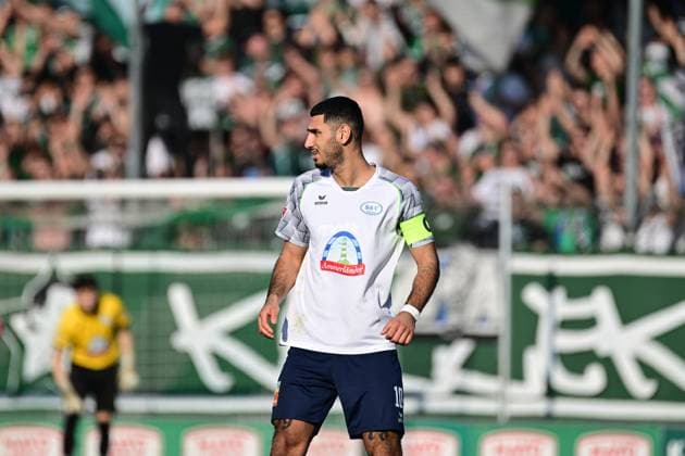 Fußball I Herren I Saison 2024-2025 I Regionalliga Nord I 25. Spieltag I VfB Lübeck - SSV Jeddeloh I 08.03.2025 Kasra Ghawilu (10, SSV Jeddeloh) Lübeck Stadion Lohmühle Schleswig-Holstein Deutschland Copyright: xLobeca FelixxSchlikisx