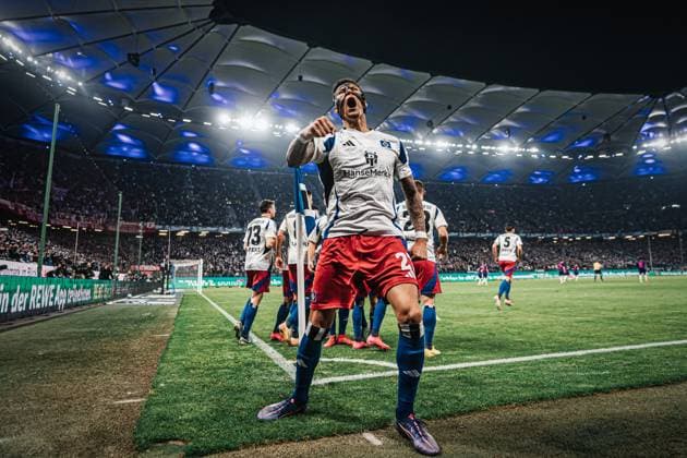 Bilder des Jahres 2025, Sport 03 März Fußball Männer Saison 2024 2025 2. Fußball-Bundesliga 25. Spieltag Hamburger SV vs. Fortuna Düsseldorf 08.03.2025 Davie Selke ( 27, HSV) schießt ein Tor und jubelt Hamburg Volksparkstadion Hamburg Deutschland