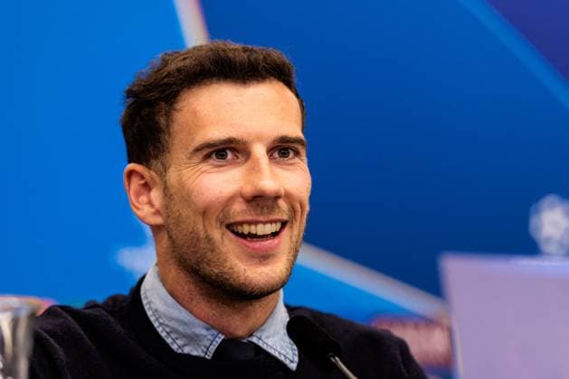Sport Bilder des Tages UEFA Champions League, Pressekonferenz FC Bayern München; 10.03.2025 Leon Goretzka (FC Bayern München, 8) lächelt während der Pressekonferenz UEFA Champions League Achtelfinale Rückspiel, Pressekonferenz FC Bayern München vor dem Spiel gegen FC Bayern München; Leverkusen, BayArena am 10.03.2025 Copyright: xBEAUTIFULxSPORTS Wunderlx