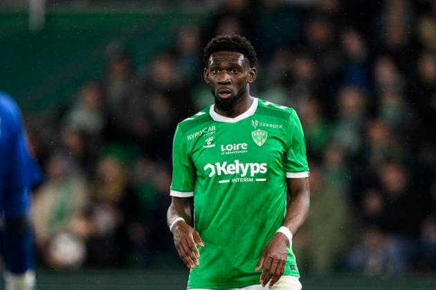Saint-Etienne, France - February 22: Dylan Batubinsika of Saint-Etienne looks on during the France Ligue 1 McDonald™s match between AS Saint-Etienne and Angers SCO at Stade Geoffroy-Guichard on February 22, 2025 in Saint-Etienne, France. (Photo by JustPictures) Saint-Etienne Stade Geoffroy-Guichard France