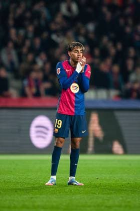Spanish LaLiga EA Sports: FC Barcelona, Barca v CA Osasuna in Barcelona, Spain. Barcelona, Spain, 27, March, 2025. Spanish LaLiga EA Sports: FC Barcelona v CA Osasuna. (19) Lamine Yamal reacts. Barcelona Olympic Stadium Lluis Companys Barcelona Spain