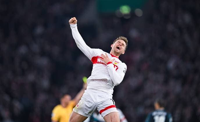 Sport Bilder des Tages Fußball, DFB-Pokal, VfB Stuttgart - RB Leipzig Maximilian Mittelstaedt (VfB Stuttgart) bejubelt den Sieg waehrend des DFB-Pokal - Halbfinal Spiels zwischen VfB Stuttgart und RB Leipzig in der MHP Arena am 02. April 2025 in Stuttgart, Deutschland. (Foto von Silas Schüller DeFodi Images) +++ Maximilian Mittelstaedt (VfB Stuttgart) celebrates the win during the DFB-Pokal - Semifinals match between VfB Stuttgart and RB Leipzig at MHP Arena on April 2, 2025 in Stuttgart, Germany. (Photo by Silas Schüller DeFodi Images) DFB DFL REGULATIONS PROHIBIT ANY USE OF PHOTOGRAPHS AS IMAGE SEQUENCES AND OR QUASI-VIDEO. (Photo by Silas Schueller DeFodi Images)