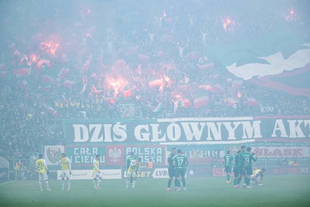 05.04.2025 WROCLAW, TARCZYNSKI ARENA, PILKA NOZNA (FOOTBALL), PKO BANK POLSKI EKSTRAKLASA ( PKO EKSTRAKLASA POLISH LEAGUE ), SEZON 2024 2025 MECZ WKS SLASK WROCLAW - MOTOR LUBLIN NZ kibice slaska race oprawa FOTO LUKASZ SKWIOT CYFRASPORT NEWSPIX.PL --- Newspix.pl POLAND OUT!  20250405CSLS028