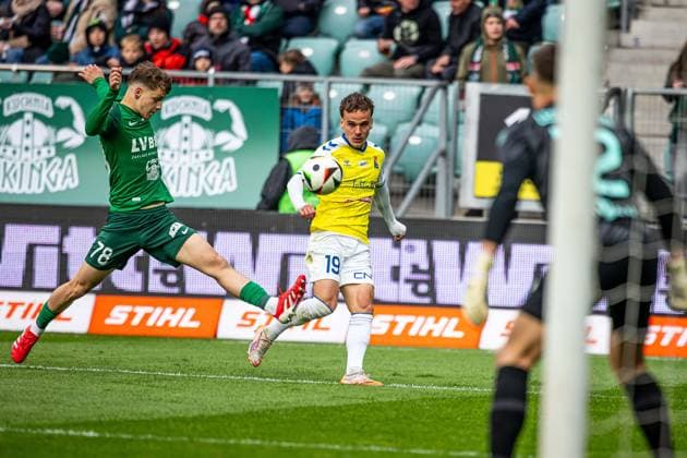 05.04.2025 WROCLAW, TARCZYNSKI ARENA, PILKA NOZNA (FOOTBALL), PKO BANK POLSKI EKSTRAKLASA ( PKO EKSTRAKLASA POLISH LEAGUE ), SEZON 2024 2025 MECZ WKS SLASK WROCLAW - MOTOR LUBLIN NZ BRADLY VAN HOEVEN TOMMASO GUERCIO FOTO LUKASZ SKWIOT CYFRASPORT NEWSPIX.PL --- Newspix.pl POLAND OUT!  20250405CSLS033