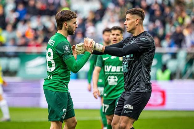 05.04.2025 WROCLAW, TARCZYNSKI ARENA, PILKA NOZNA (FOOTBALL), PKO BANK POLSKI EKSTRAKLASA ( PKO EKSTRAKLASA POLISH LEAGUE ), SEZON 2024 2025 MECZ WKS SLASK WROCLAW - MOTOR LUBLIN NZ RAFAL LESZCZYNSKI MARC LLINARES FOTO LUKASZ SKWIOT CYFRASPORT NEWSPIX.PL --- Newspix.pl POLAND OUT!  20250405CSLS035